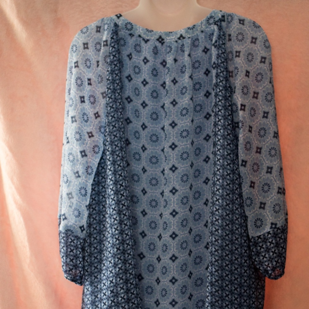 Blue Patterned Blouse - Picture 6 of 8